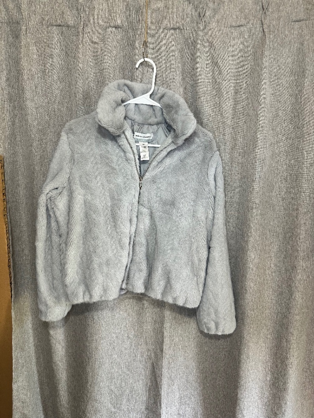 Alfred Dunner Grey Faux Fur Full Zip Jacket Size Medium Petite